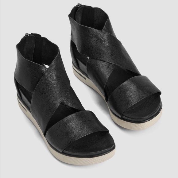 Eileen Fisher Black Leather Sandals - Picture 1 of 12